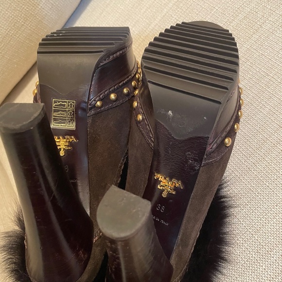 Prada boots (fur lined) - Picture 3 of 4